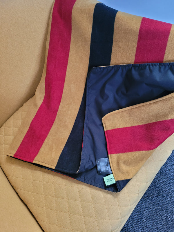Water Resistant Cosy Fleece Blanket – Newmarket